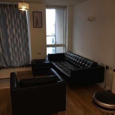 1 Bed Apt Near Canary Wharf London City Centre Londres Exterior foto