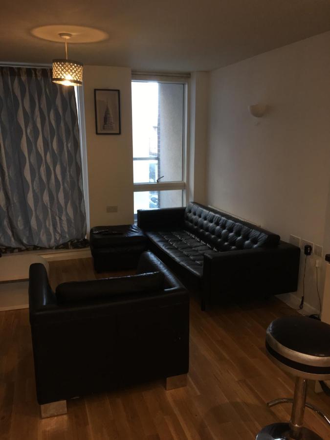 1 Bed Apt Near Canary Wharf London City Centre Londres Exterior foto
