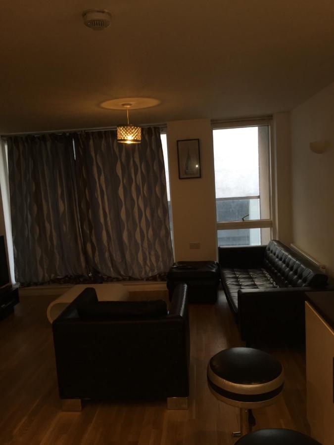 1 Bed Apt Near Canary Wharf London City Centre Londres Exterior foto