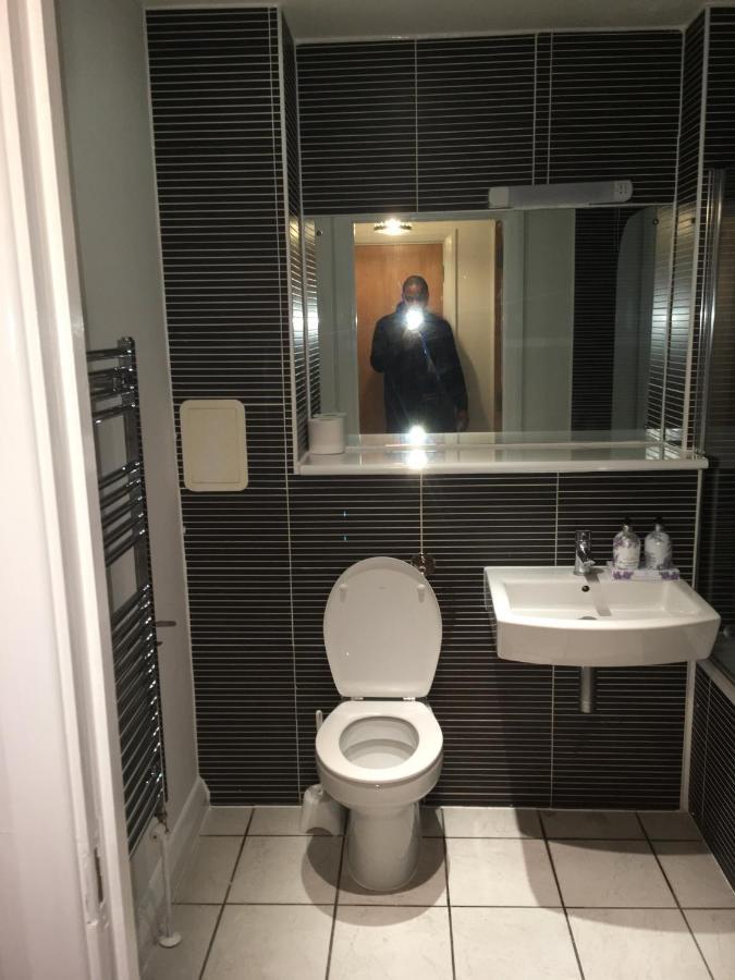 1 Bed Apt Near Canary Wharf London City Centre Londres Exterior foto