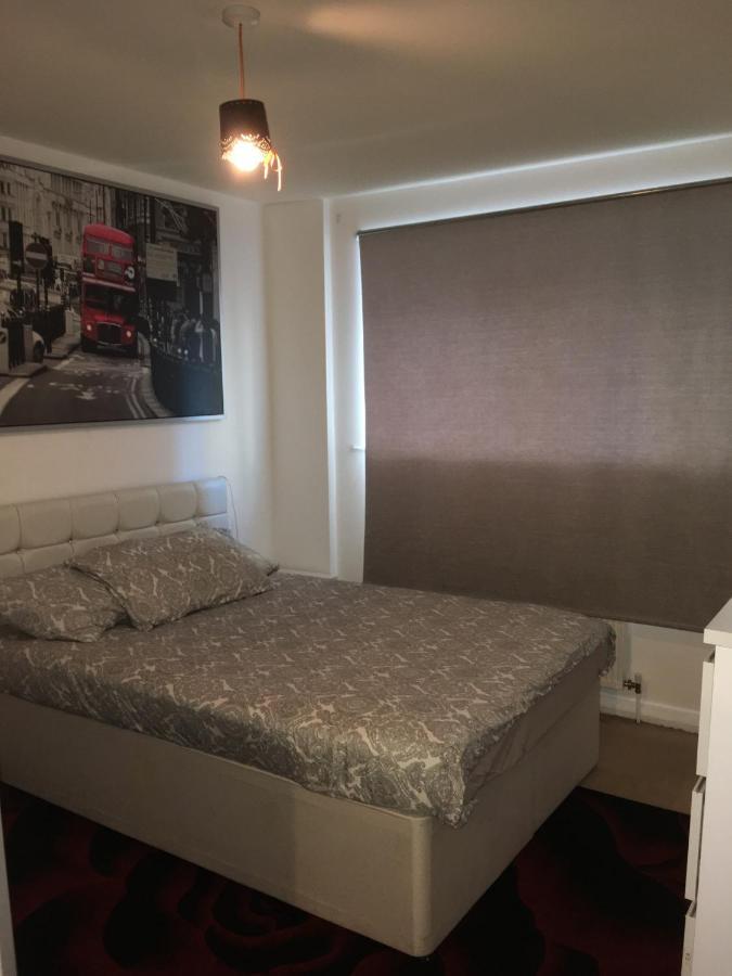 1 Bed Apt Near Canary Wharf London City Centre Londres Exterior foto