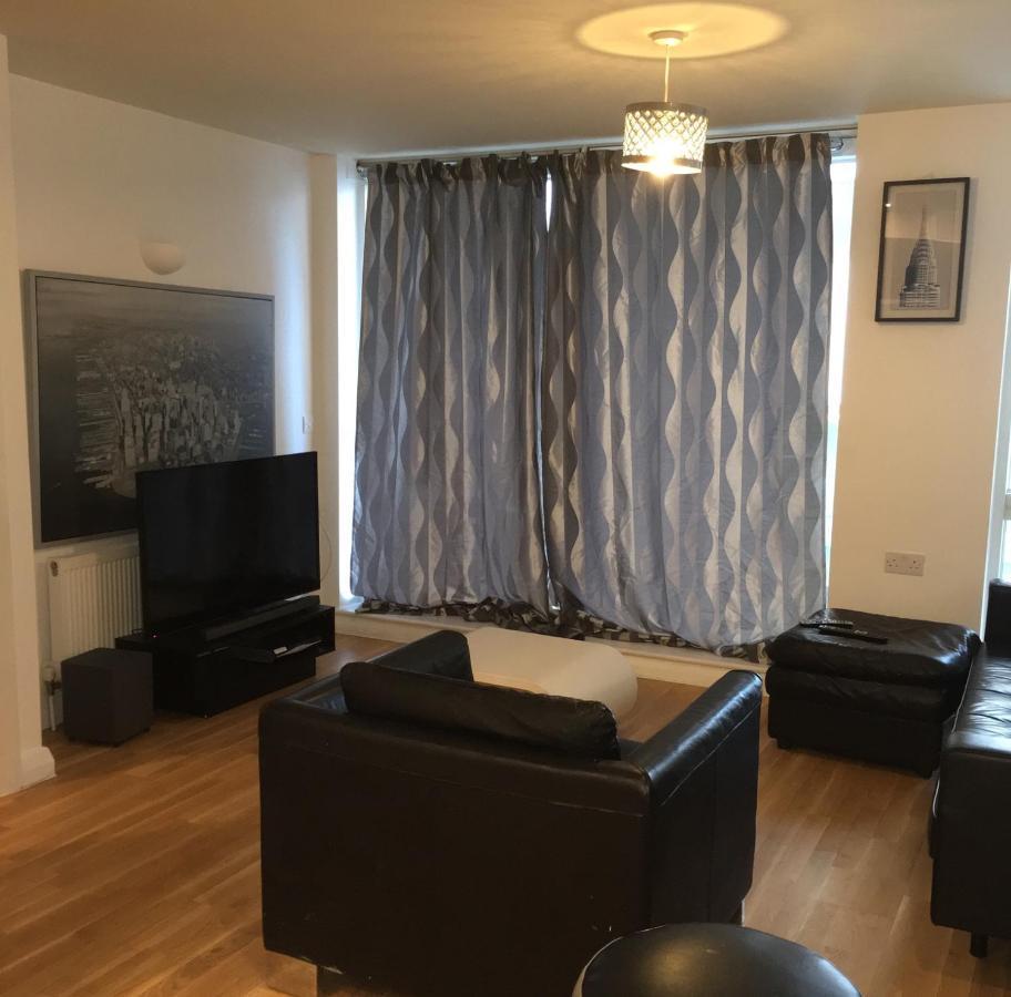 1 Bed Apt Near Canary Wharf London City Centre Londres Exterior foto